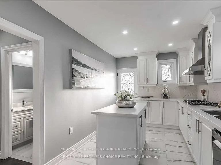 1226 Oxford Ave — Photo 12