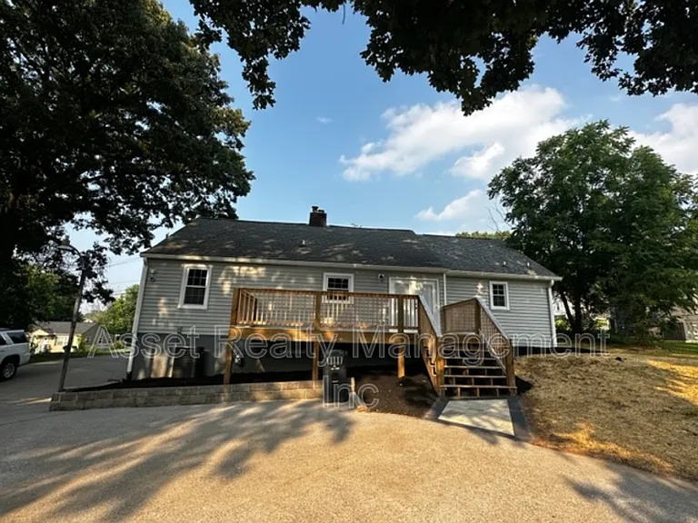 2208 Sanderson Rd — Photo 24