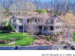 422 Grand Cove Rd, Sunrise Beach, MO 65079