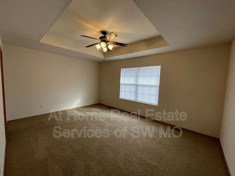 3928 S Jonathan Ave — Photo 8