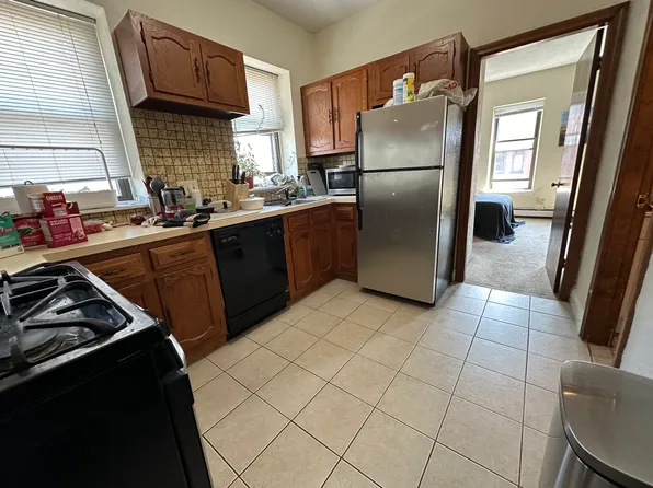 8 Westland Ave APT 4, Boston, MA 02115