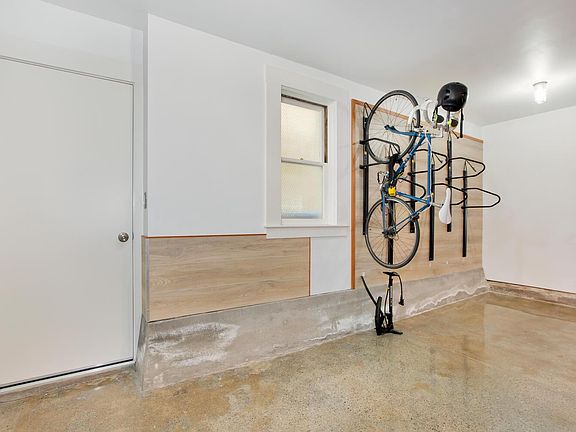 5th image of 2655 Pine St #4