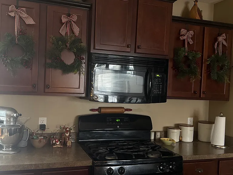 2549 Winterberry St — Photo 7