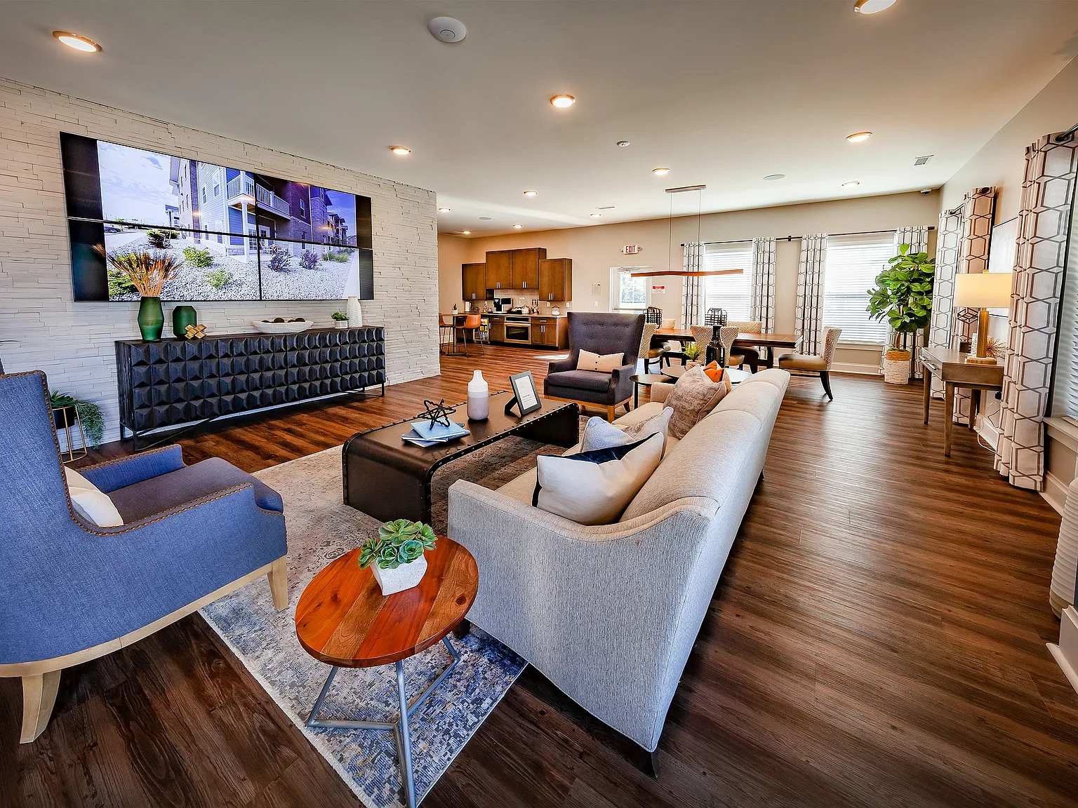 32 Union Apartments — Photo 4
