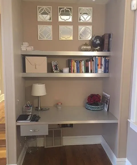 Built-in Desk