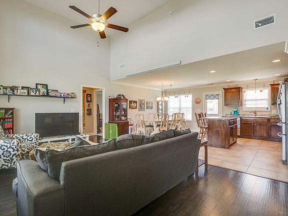 5th image of 1004 Watergate Dr