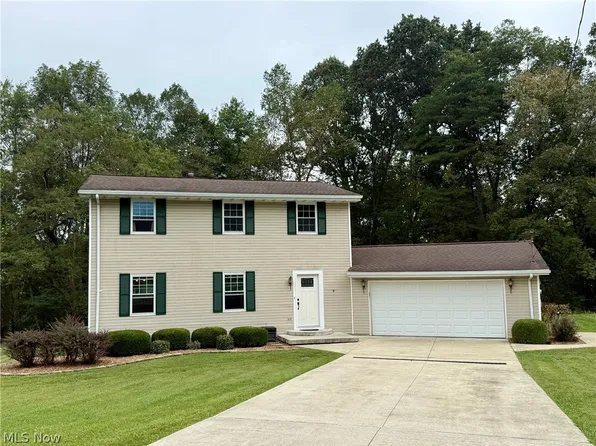 114 Shady Ln, Marietta, OH 45750