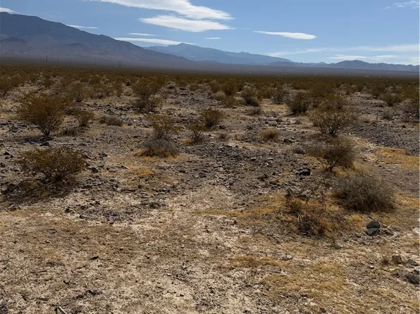5114 Phoenix Dr, Pahrump, NV 89060