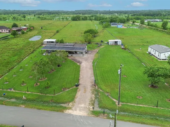 660 County Road 3011, Dayton, TX 77535