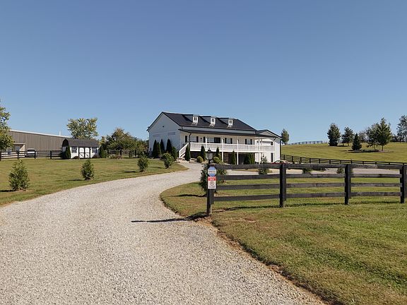 2nd image of 4300 Lexington Rd