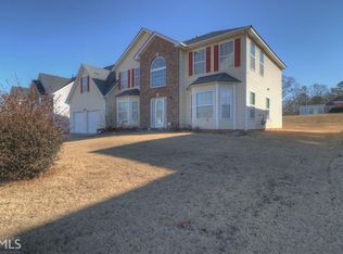 124 Laughlin Dr, Locust Grove, GA 30248