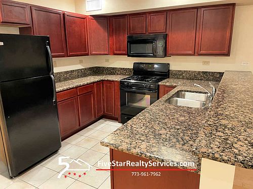 2nd image of 8255 Skokie Blvd #207