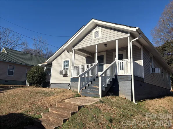 218 Odell Dr NW, Concord, NC 28025