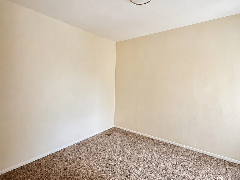3104 Hartville St — Photo 9