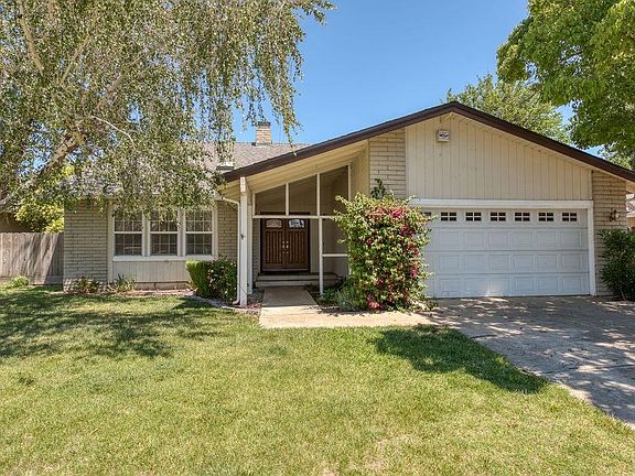 2nd image of 1613 Pecos Cir