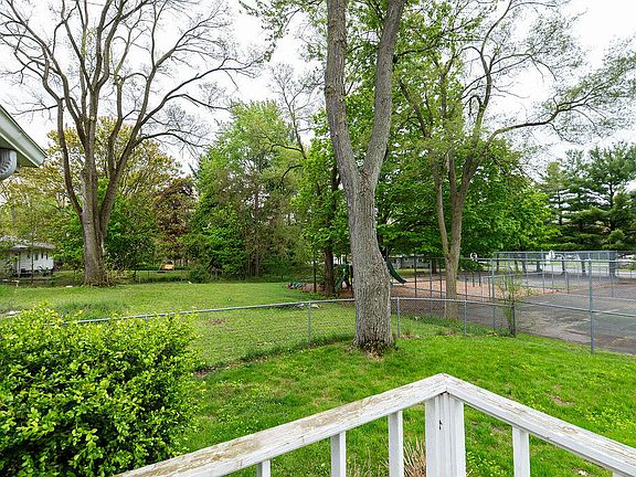 4th image of 4557 Brooklyn Ave SE