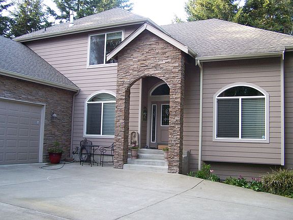 2nd image of 6448 SE Skycrest Ln