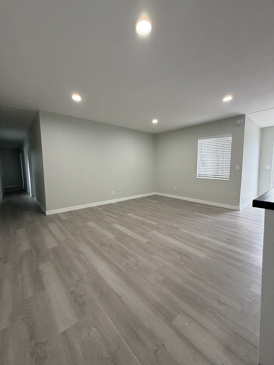 Building Photo - 5649 Market St #1