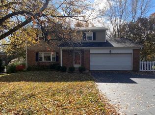 7975 Pfeiffer Rd, Cincinnati, OH 45242