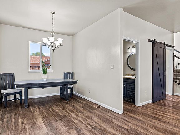 5th image of 3053 E 1/2 Rd