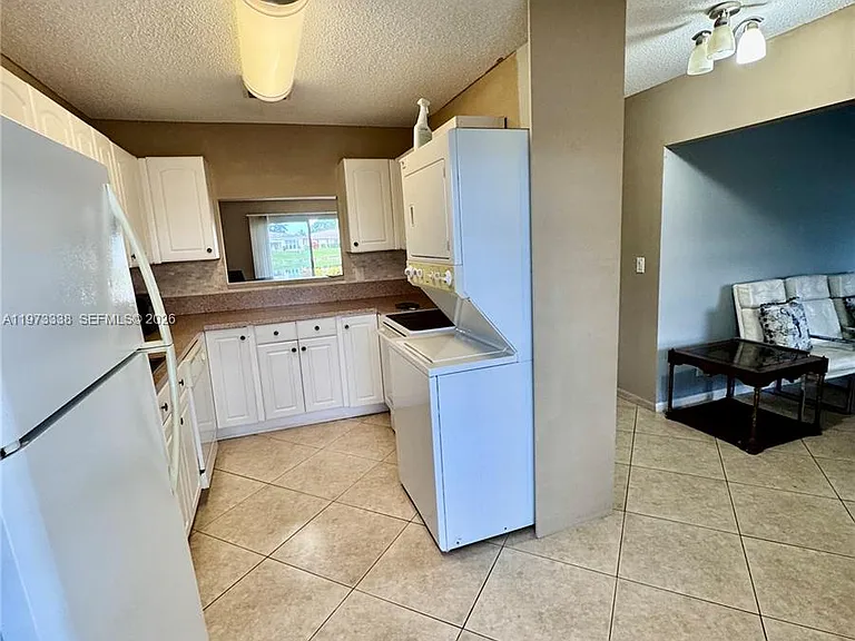 8838 Bella Vista Dr — Photo 4