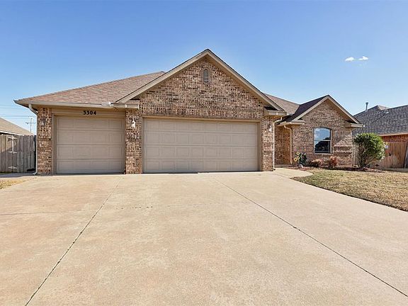 3rd image of 3304 Paul Dr