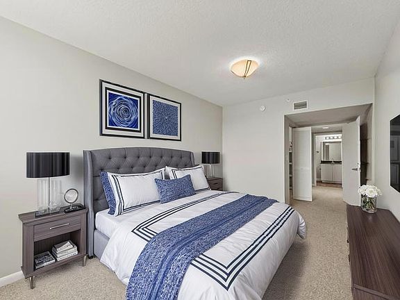 5th image of 3020 NE 32nd Avenue #506