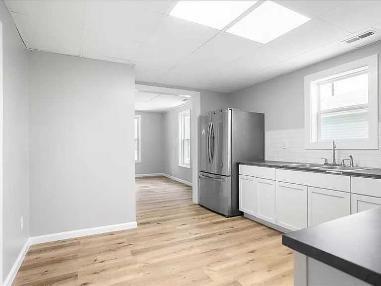 123 W Valley St — Photo 14