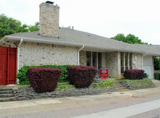 2608 Country Lake Dr, Carrollton, TX 75006
