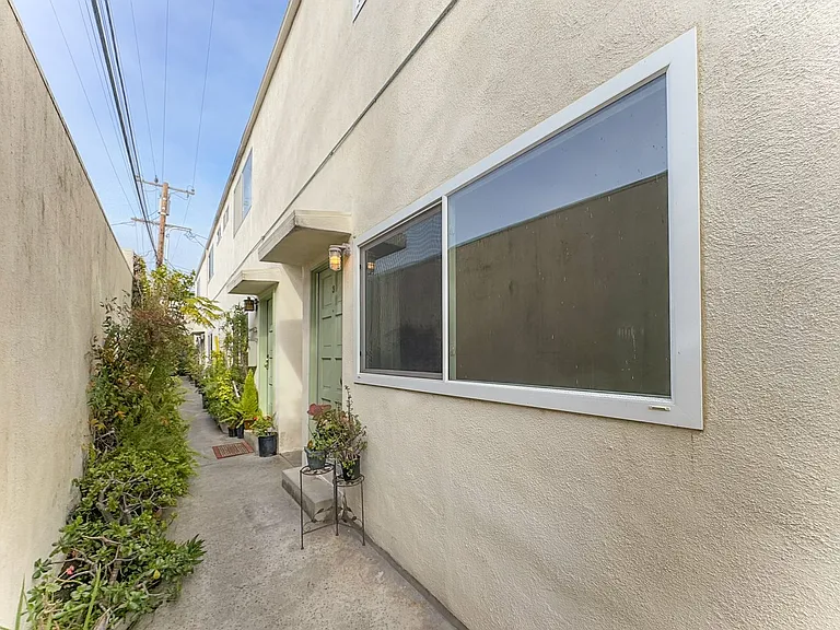 2717 Arizona Ave #3 — Photo 6