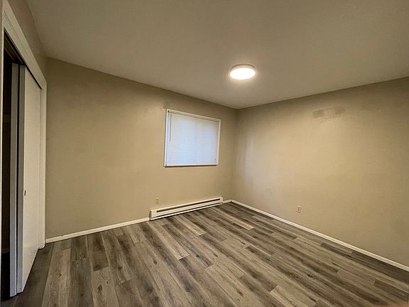 4th image of 2018 Longyear Ave #2