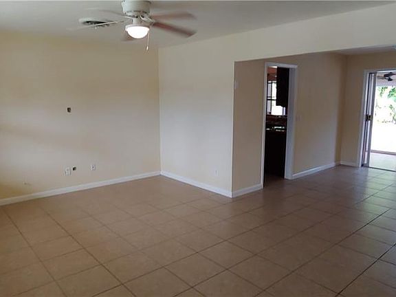3rd image of 1056 36th Ave