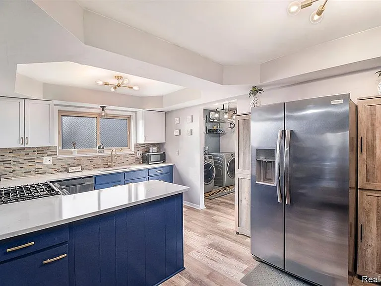 41720 Mary Kay Dr — Photo 13