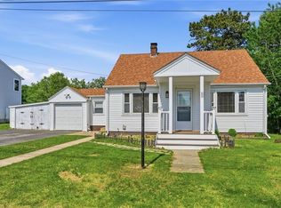 50 Pera St, Warwick, RI 02886