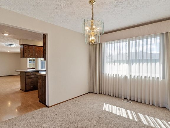 3rd image of 5923 W Tepee Ct