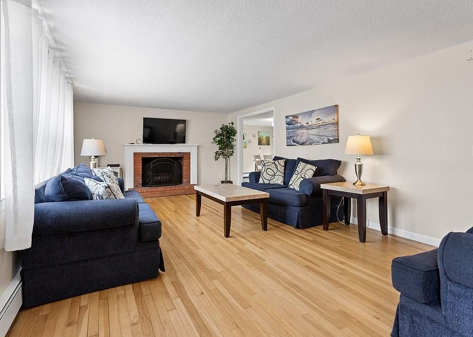 107 Carl Landi Cir, East Falmouth, MA 02536 Zillow