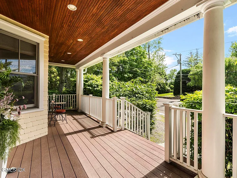 8 Highview Ave — Photo 58