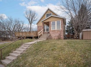 3073 Chestnut St, Duluth, MN 55806