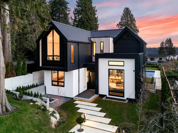 1066 Fulton Ave, West Vancouver, BC V7T 1N2