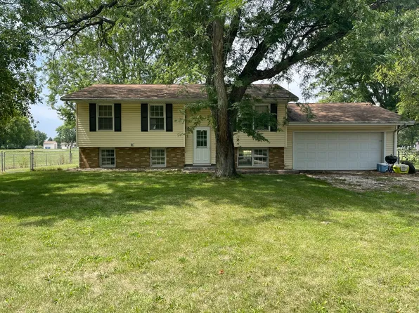 17387 Billet Rd, Pontiac, IL 61764