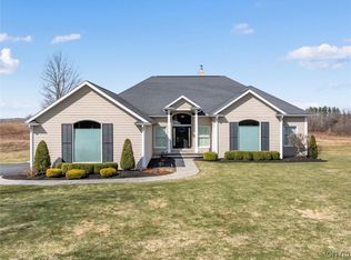 55 Homestead Rd W, Clinton, NY 13323