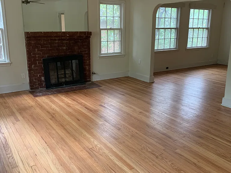 868 Boulevard — Photo 2