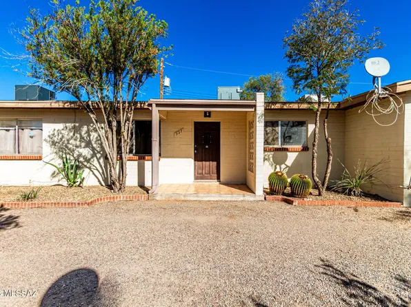 321 E Blacklidge Dr, Tucson, AZ 85705