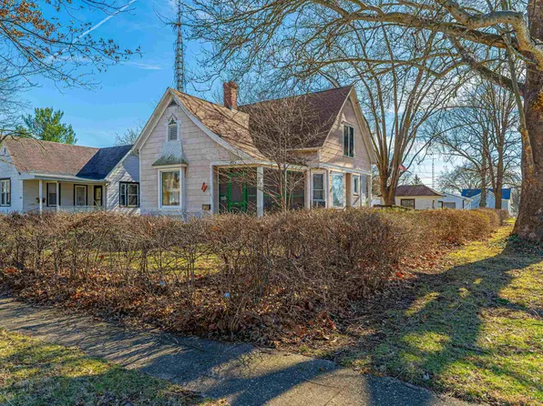 403 Wyatt Ave, Lincoln, IL 62656