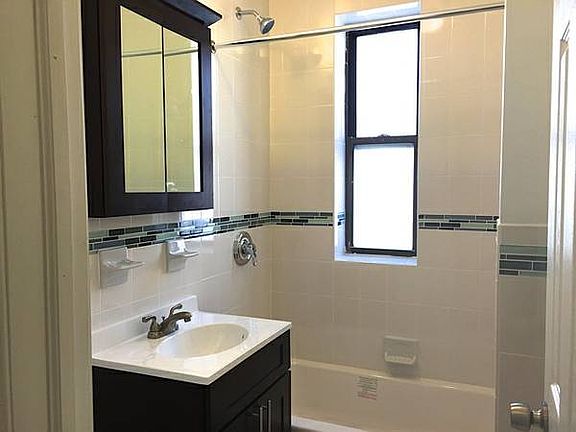 3rd image of 2 Adrian Ave APT 55A