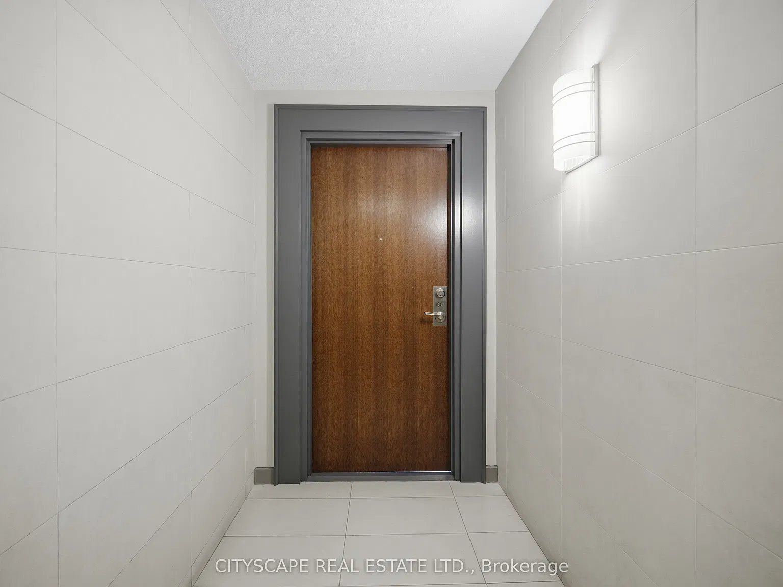 Studio, $1,850 — Photo 4