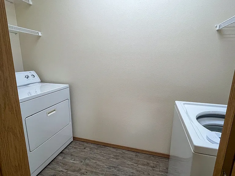 7519 N Perry St — Photo 2