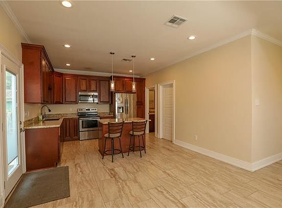 2nd image of 1507 Leonidas St