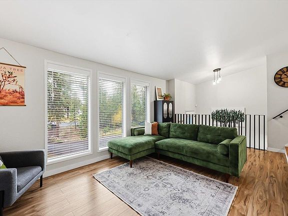 3rd image of 1505 S Bettman Rd