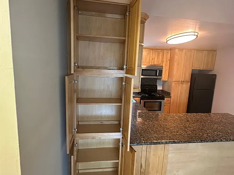250 Palo Alto Ave — Photo 38